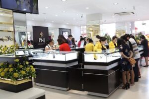 Cập nhật cổ phiếu PNJ - Khó khăn trong ngắn hạn triển vọng dài hạn tươi sáng